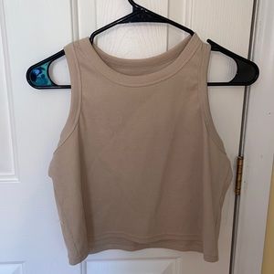 Women’s neutral crop tank
